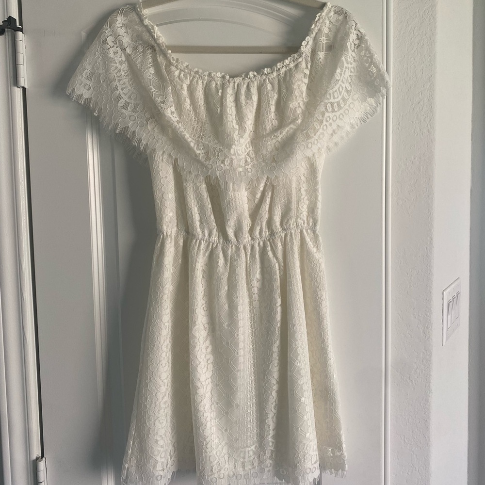 White lace dress